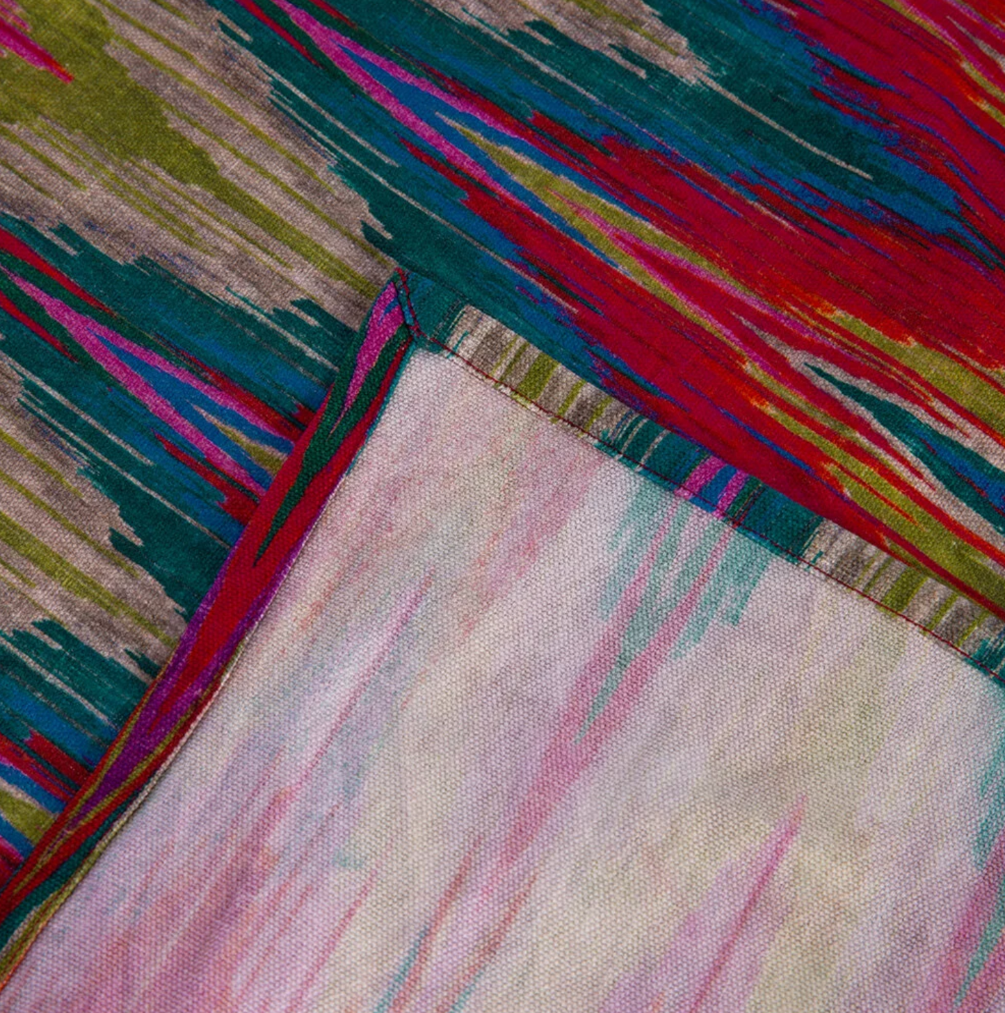 Matthew Williamson Tafellaken Stripe